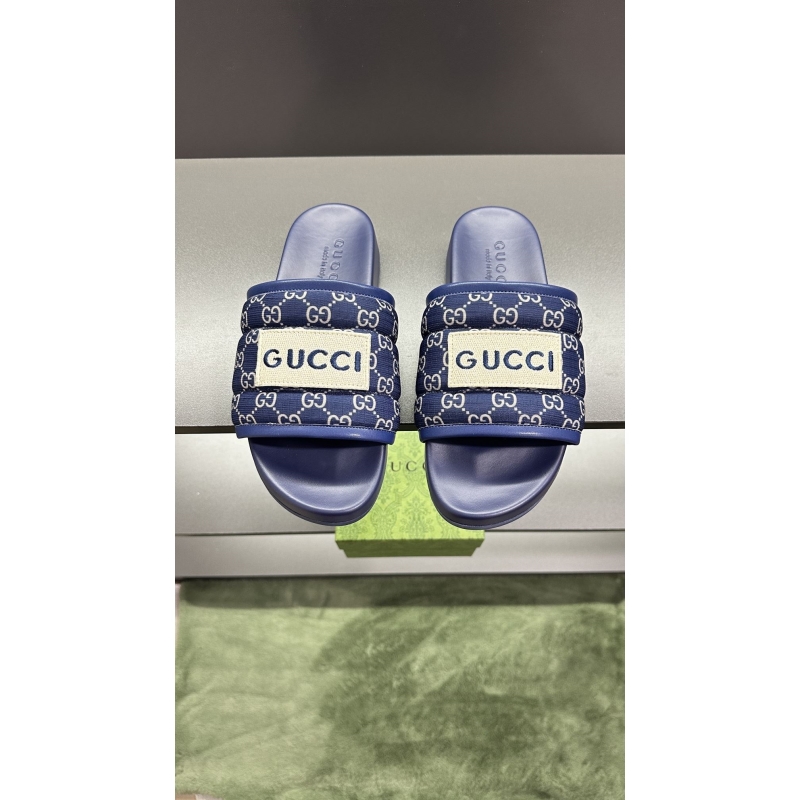 G*u*i slippers